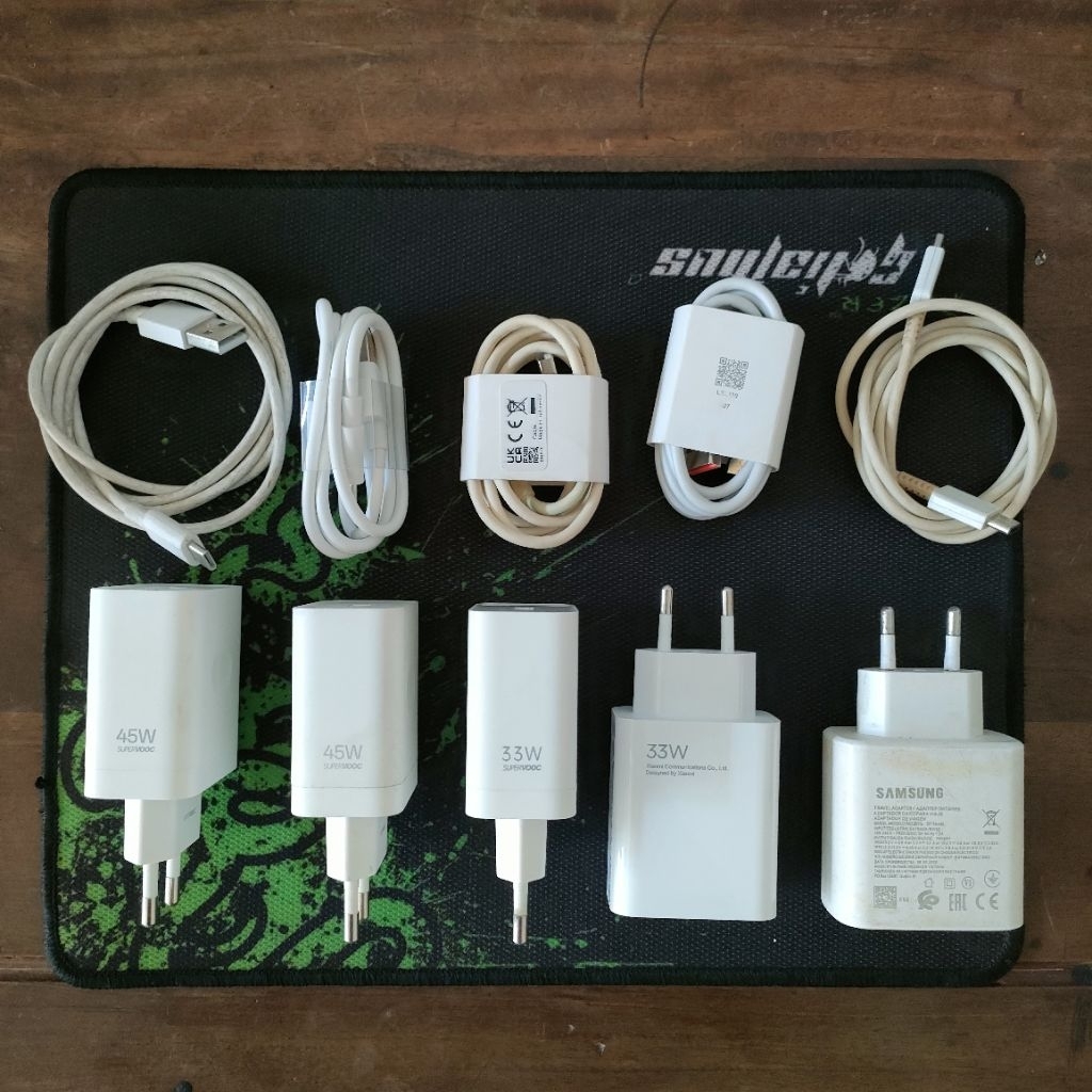 Charger Ori an copotan/bawaan hp nya langsung