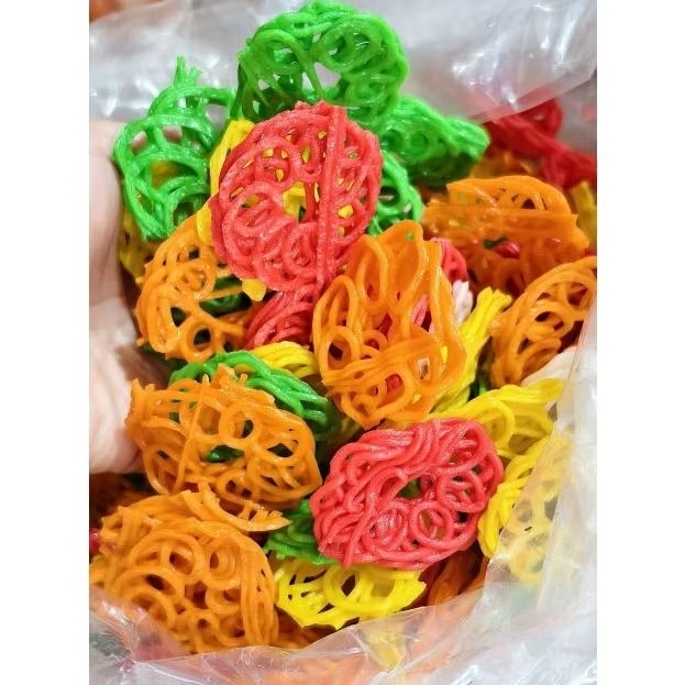 

Kerupuk Mawar Putih / Warna Warni Krupuk Mamang Kerupuk Seblak Kerupuk Keriting 100gr