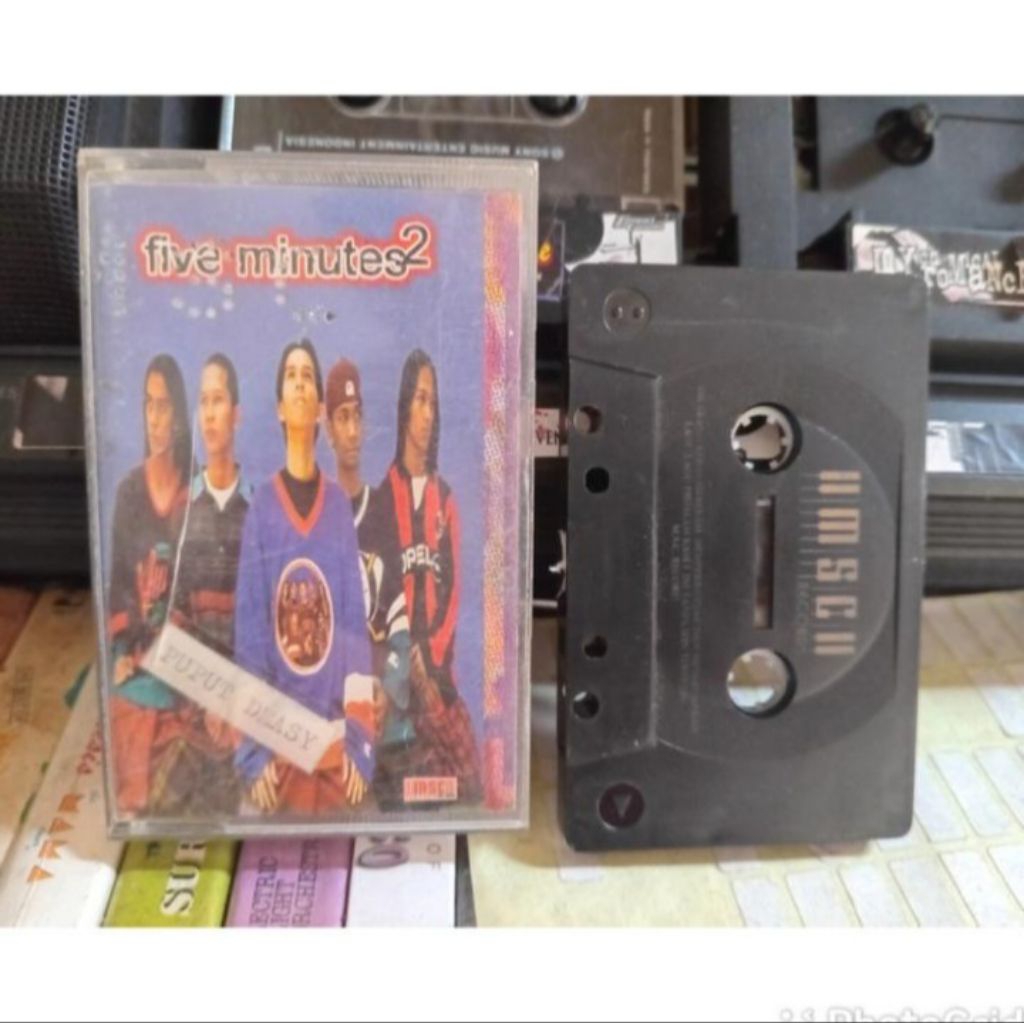 Kaset Five Minutes 2 Album