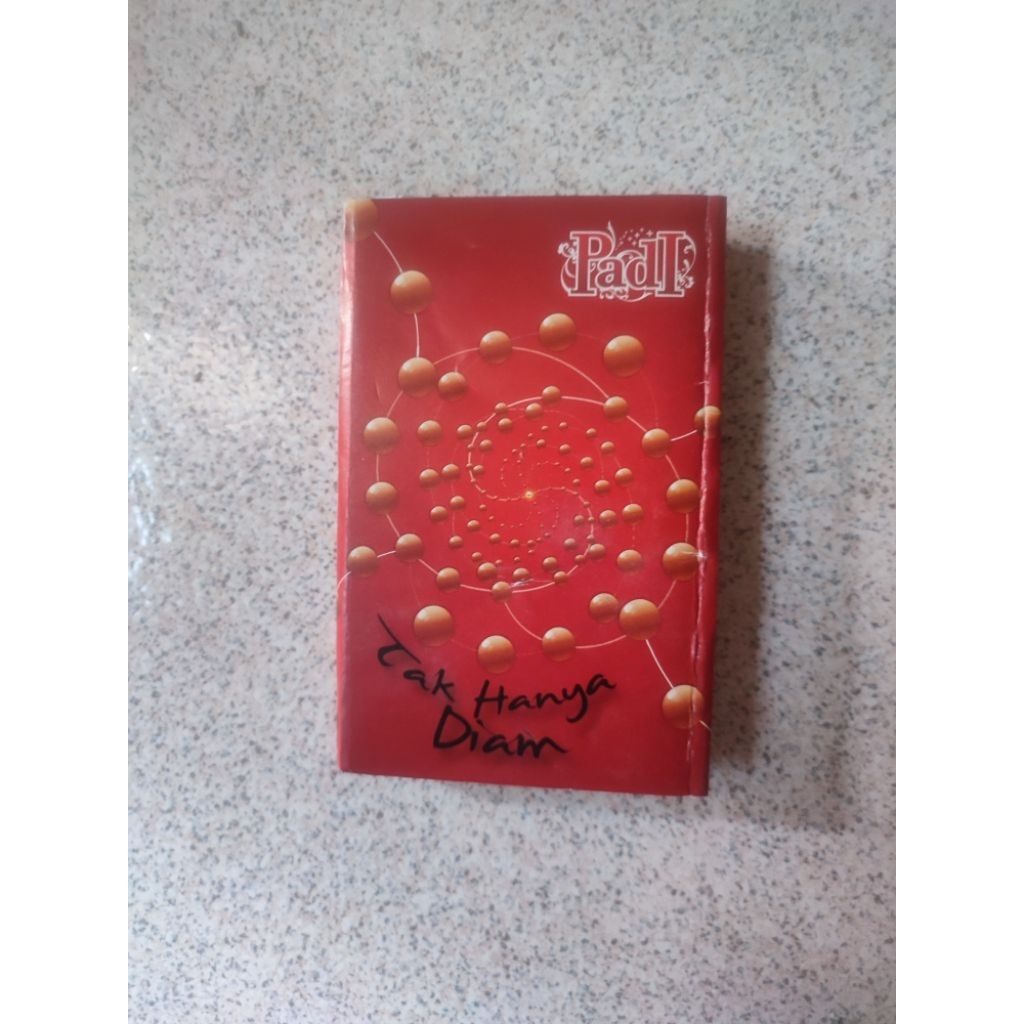 KASET PITA PADI TAK HANYA DIAM