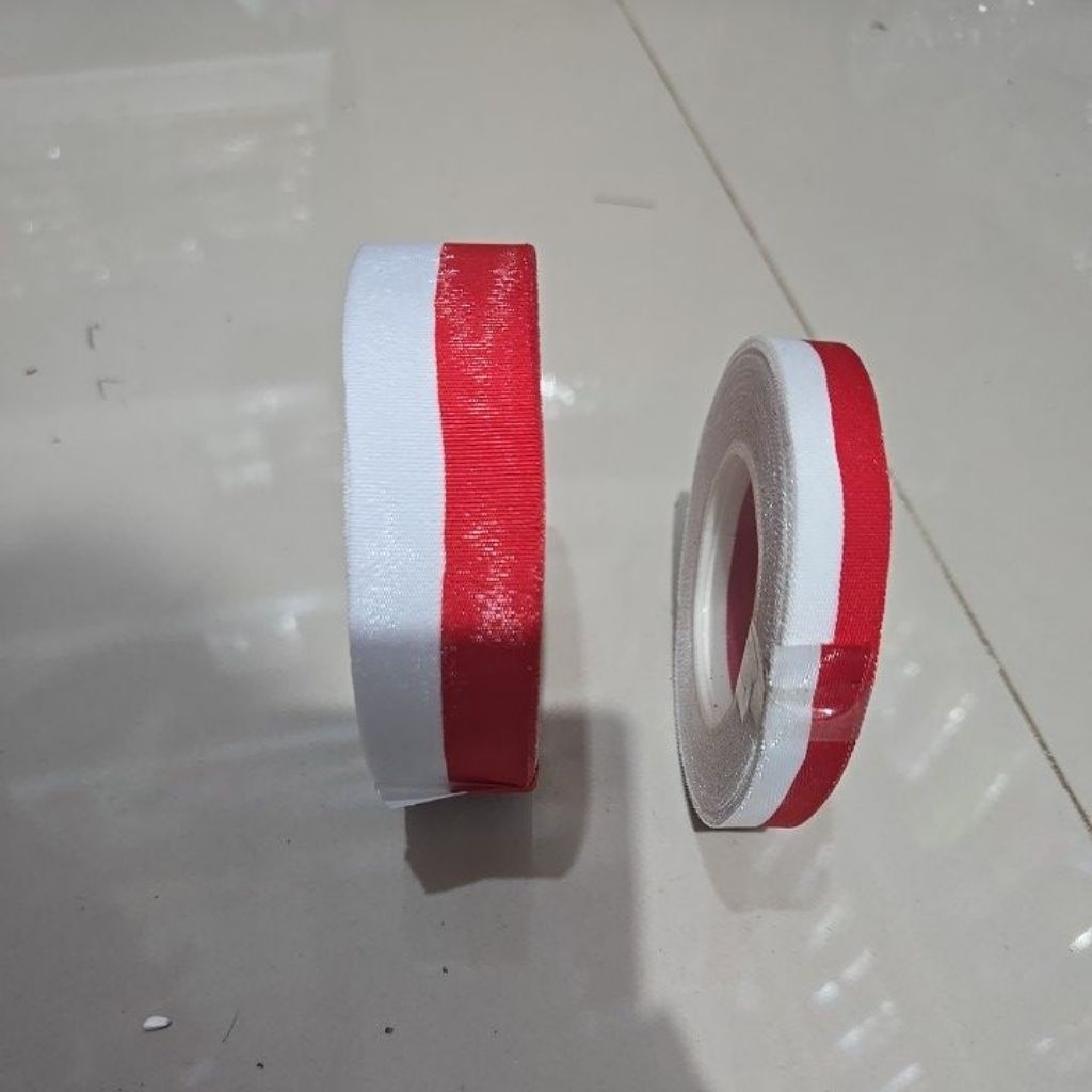 

PITA SATIN MERAH PUTIH / PITA MERAH PUTIH 20yard