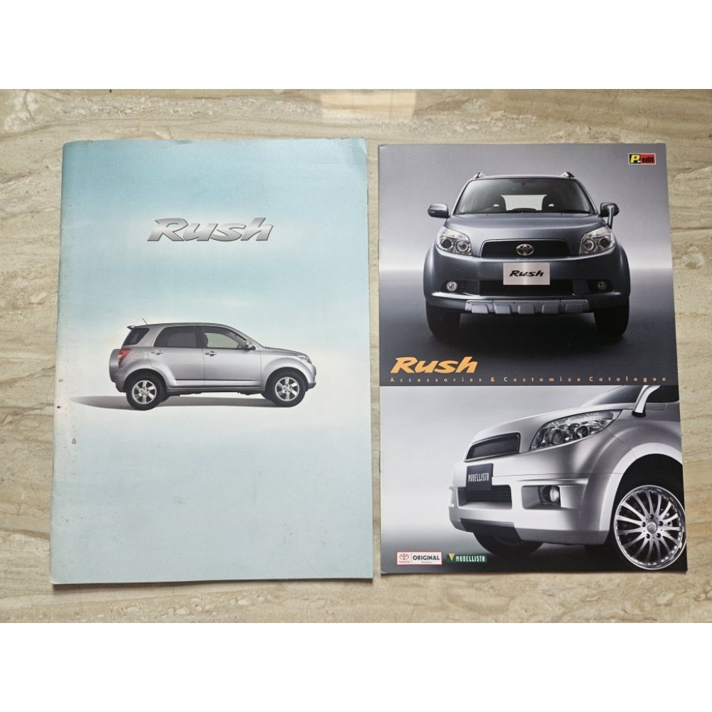 brosur katalog mobil toyota rush 2006 buku booklet jdm jepang