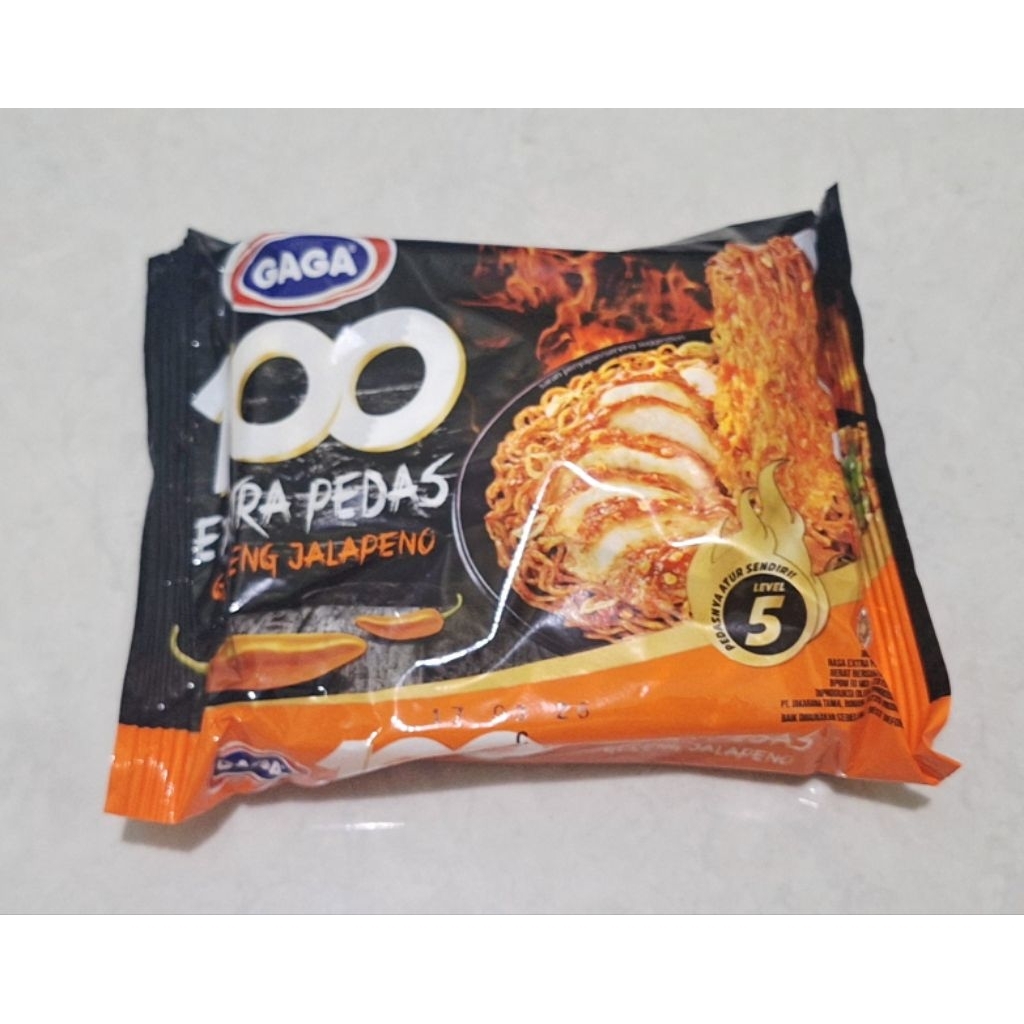 

mie Gaga extra pedas level 5 rasa goreng jalapeno