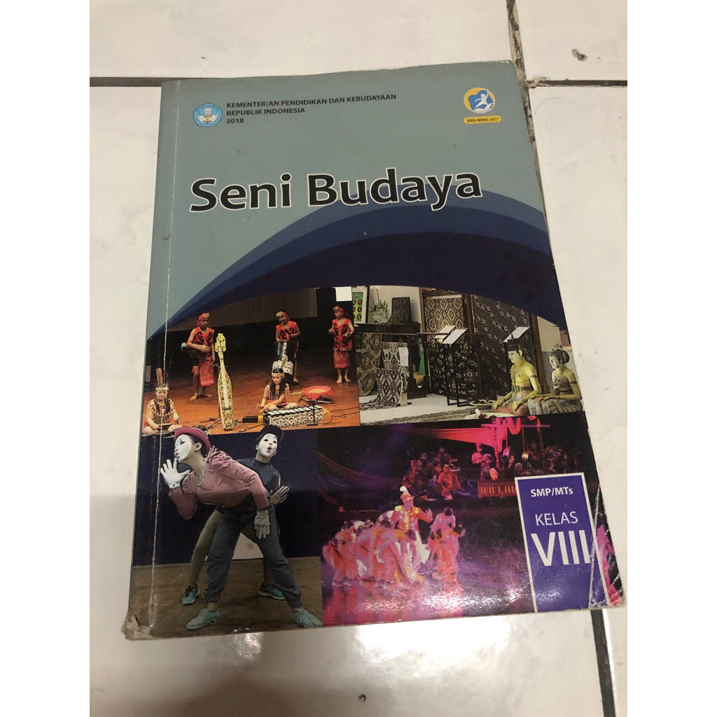 buku seni budaya SMP KELAS 8