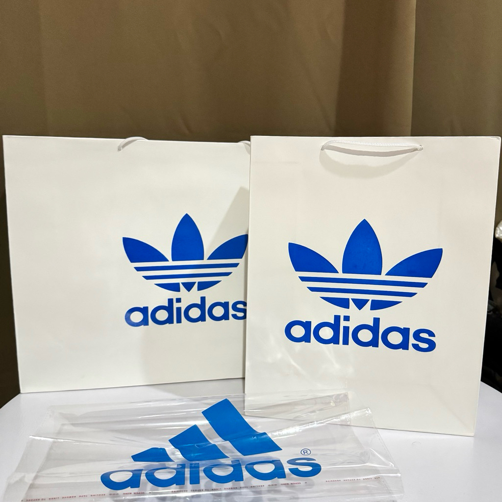 

Paper Bag Adidas Putih Biru ( READY STOCK JKT ) Paper bag Pembungkus Kado