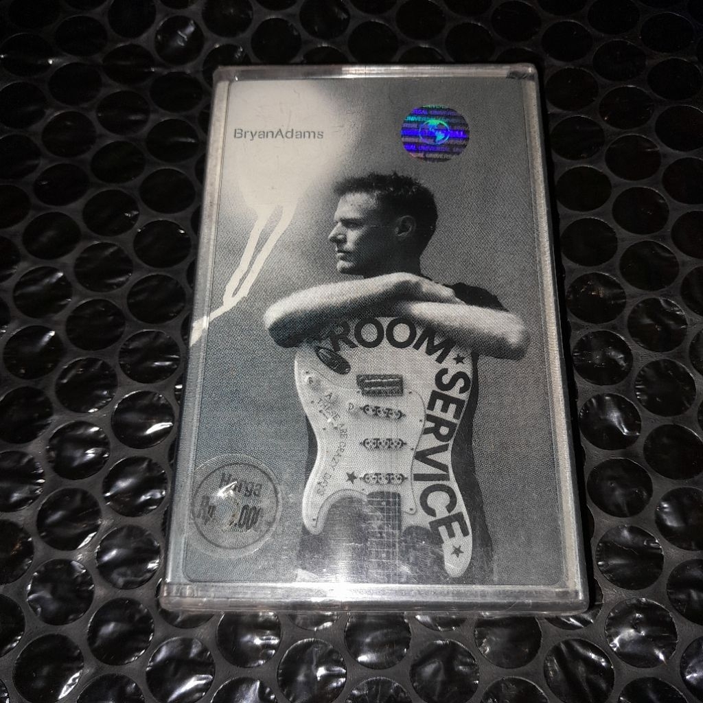 kaset bryan adams room service / segel