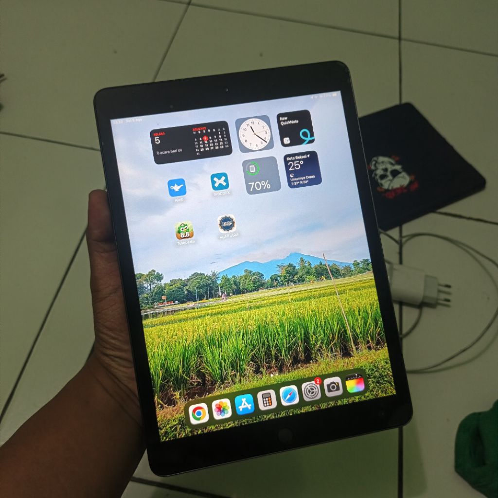 iPad gen 8 tahun 2018 - 128Giga internal lega second inter