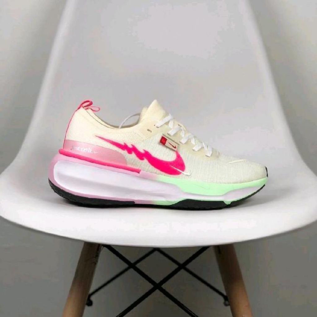 Sepatu lari wanita invincible run 3 cream pink running outdoor