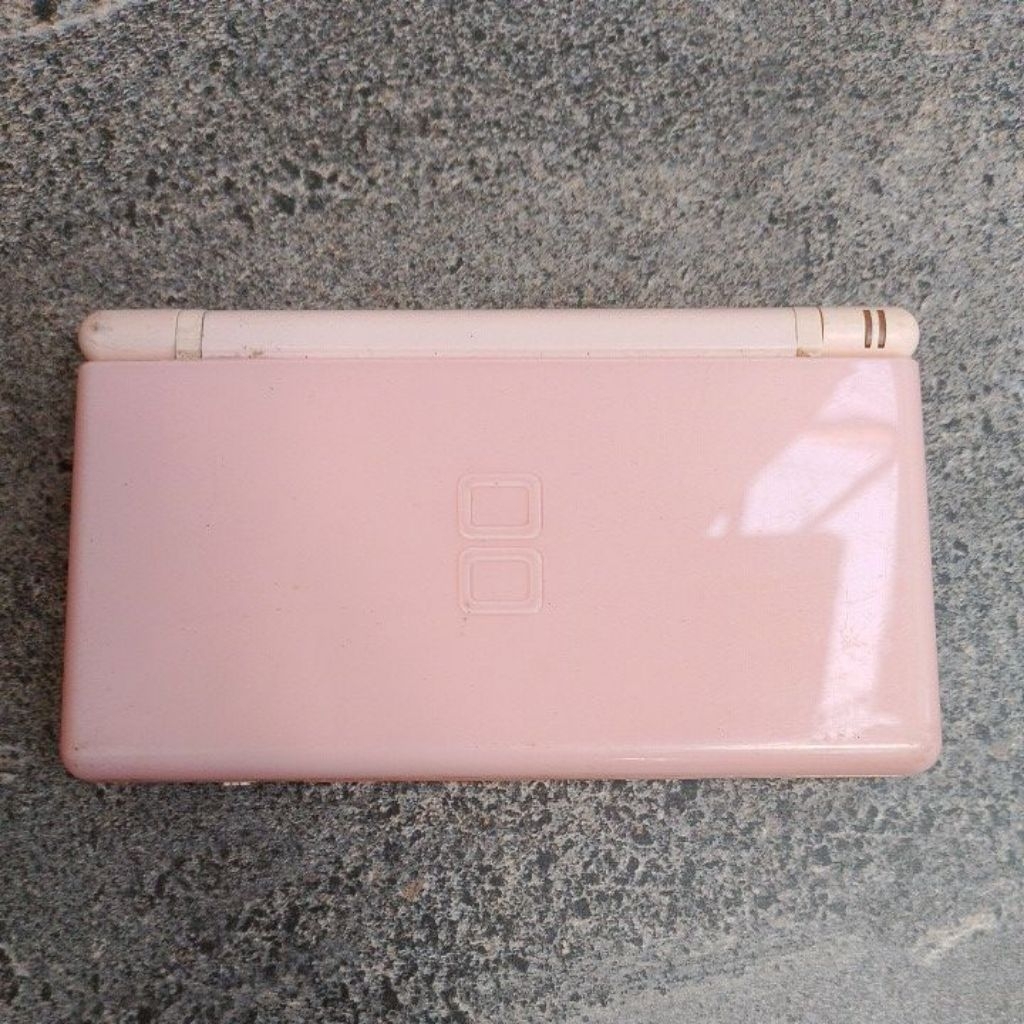 Nintendo DS Lite 2006 Second
