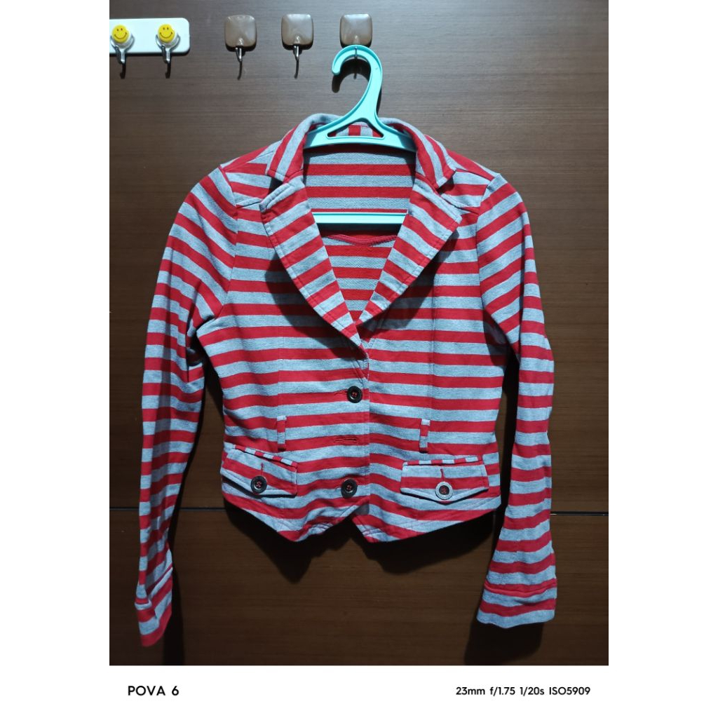 Preloved blazer garis