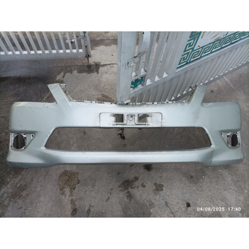 Bemper Bumper Depan Toyota Innova 2010 2011 2012 Original