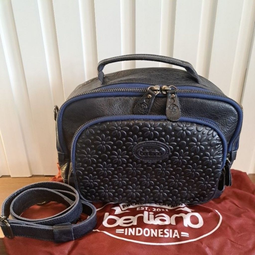 Berliano Sydney M (reguler) navy truntum limited edition