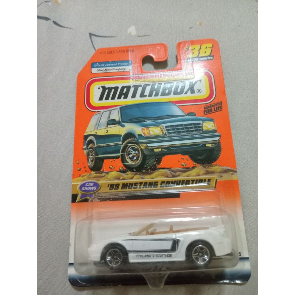 matchbox 99 mustang convertible white