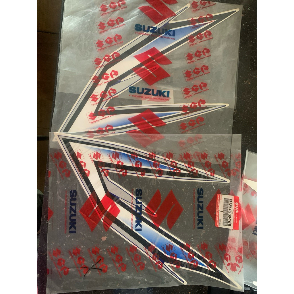 Stiker Tangki Thunder 125