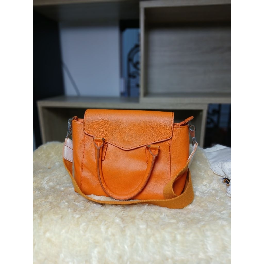 Tas Jinjing Terdapat Talpan BRERA Second Branded