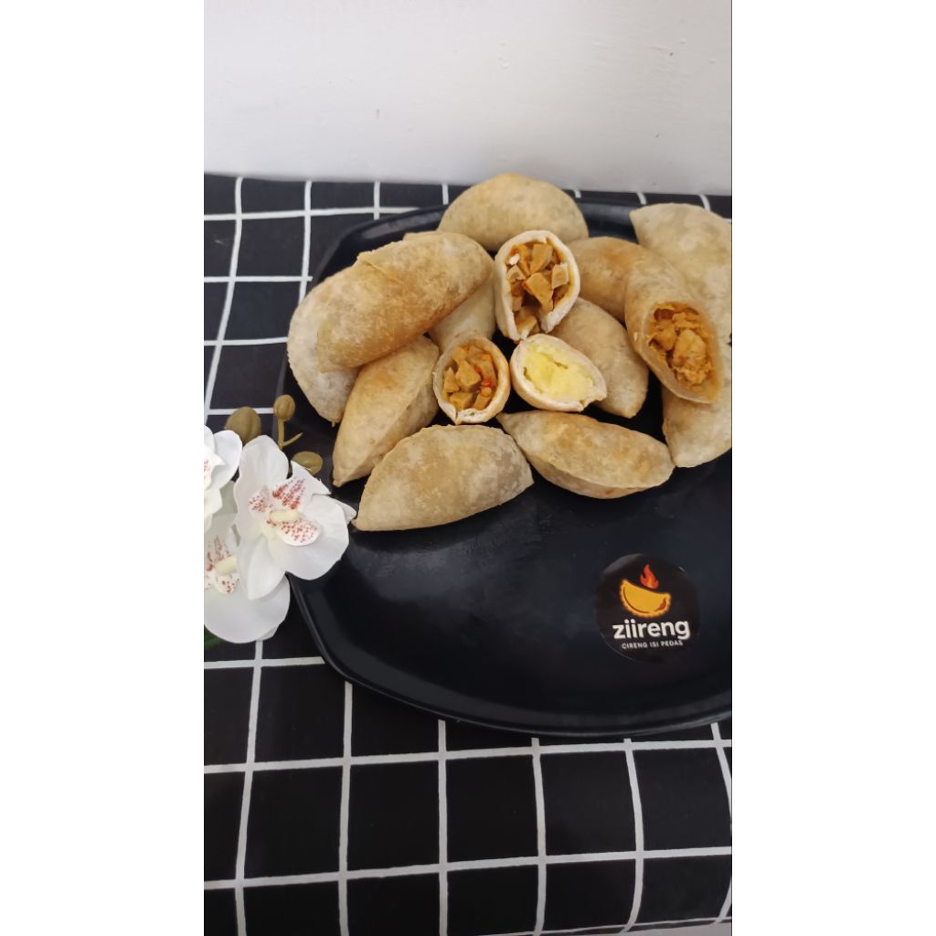 

cireng isi ayam suwir