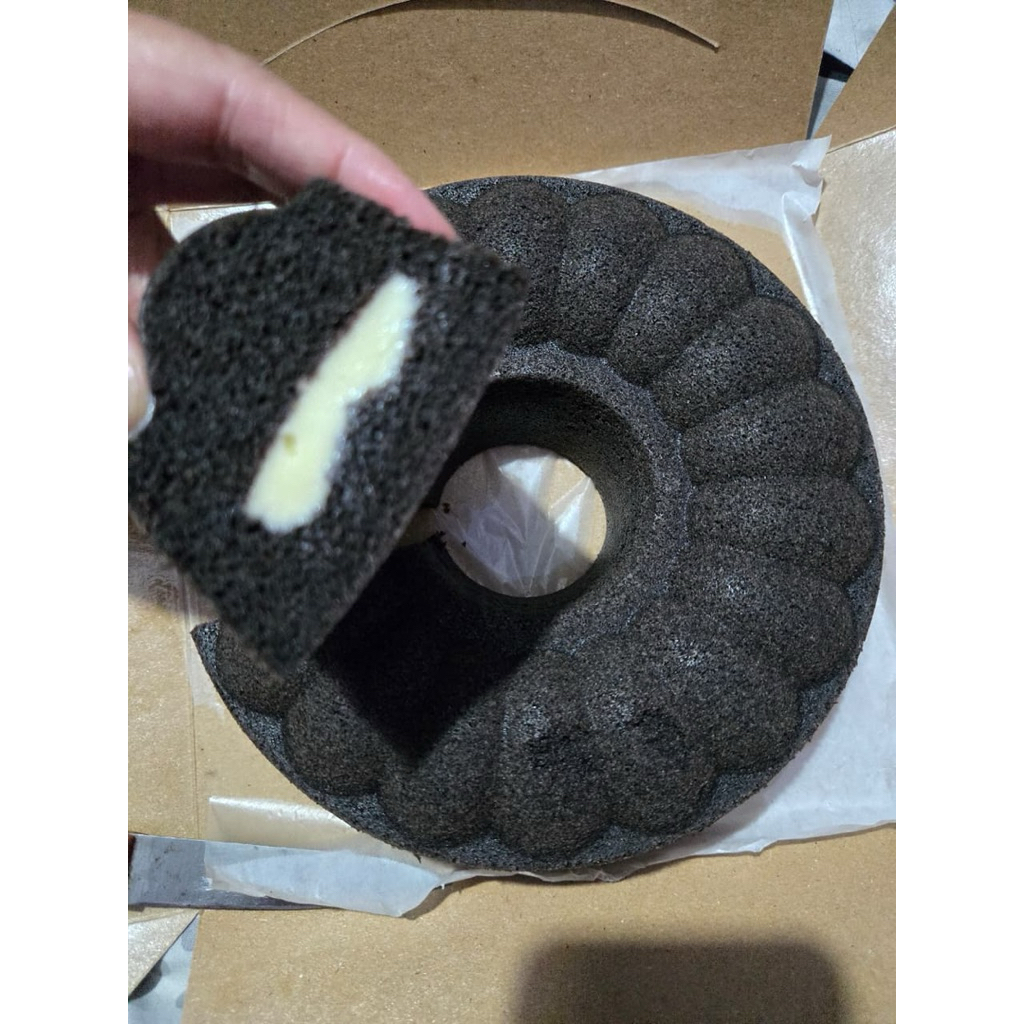 

Bolu Ketan Hitam Viral 20cm