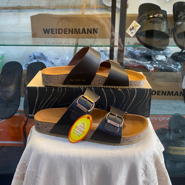 Bootand.co - DODONI NL919 - Sandal Fashion Pria