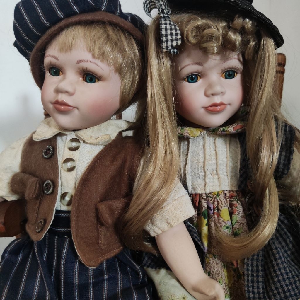 Adorable Vintage Porcelain Doll Siblings Of The Family Boy and Girl. Boneka Porselen Keramik
