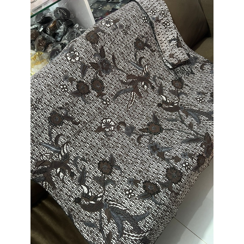 Sutra Paris Motif Sogan Klasik Kamen Lembaran Sutra Paris