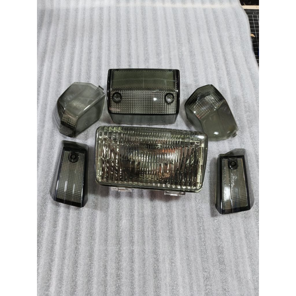 Mika Set + Lampu Depan Smoke / Hitam Yamaha Alfa Champ