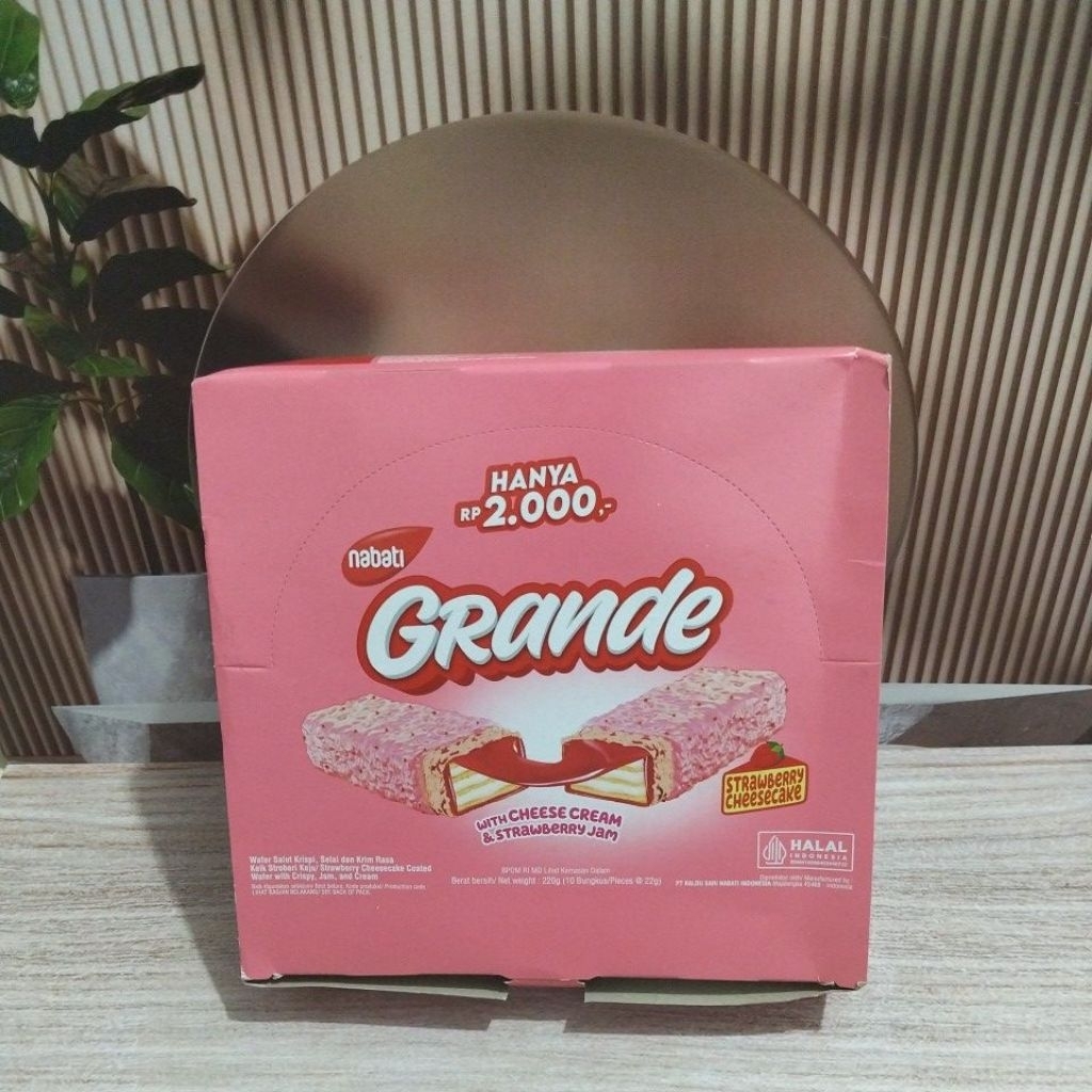 

Nabati Wafer Grande ( isi 10 bungkus)