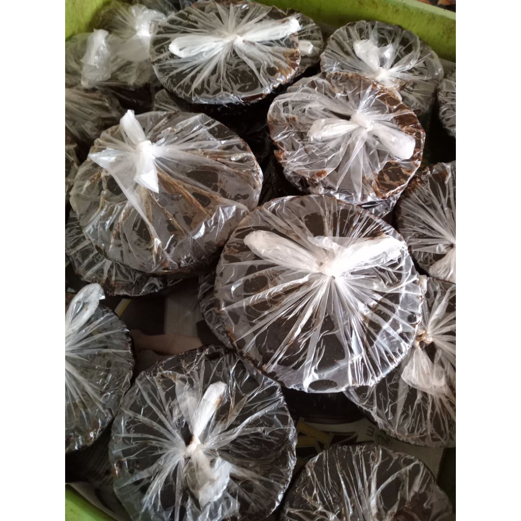 

Paket Hemat 16kg Gula Batok Lokal (1 Dus)