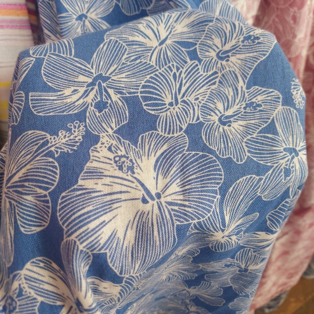 kain linen premium - kain linen motif bunga -kain linen meteran - kain linen kemeja gamis ( blue) kr