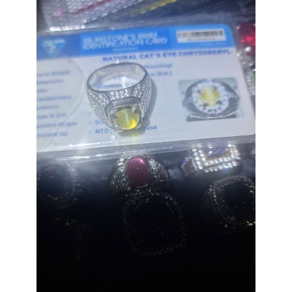 cat eye chrysoberyl