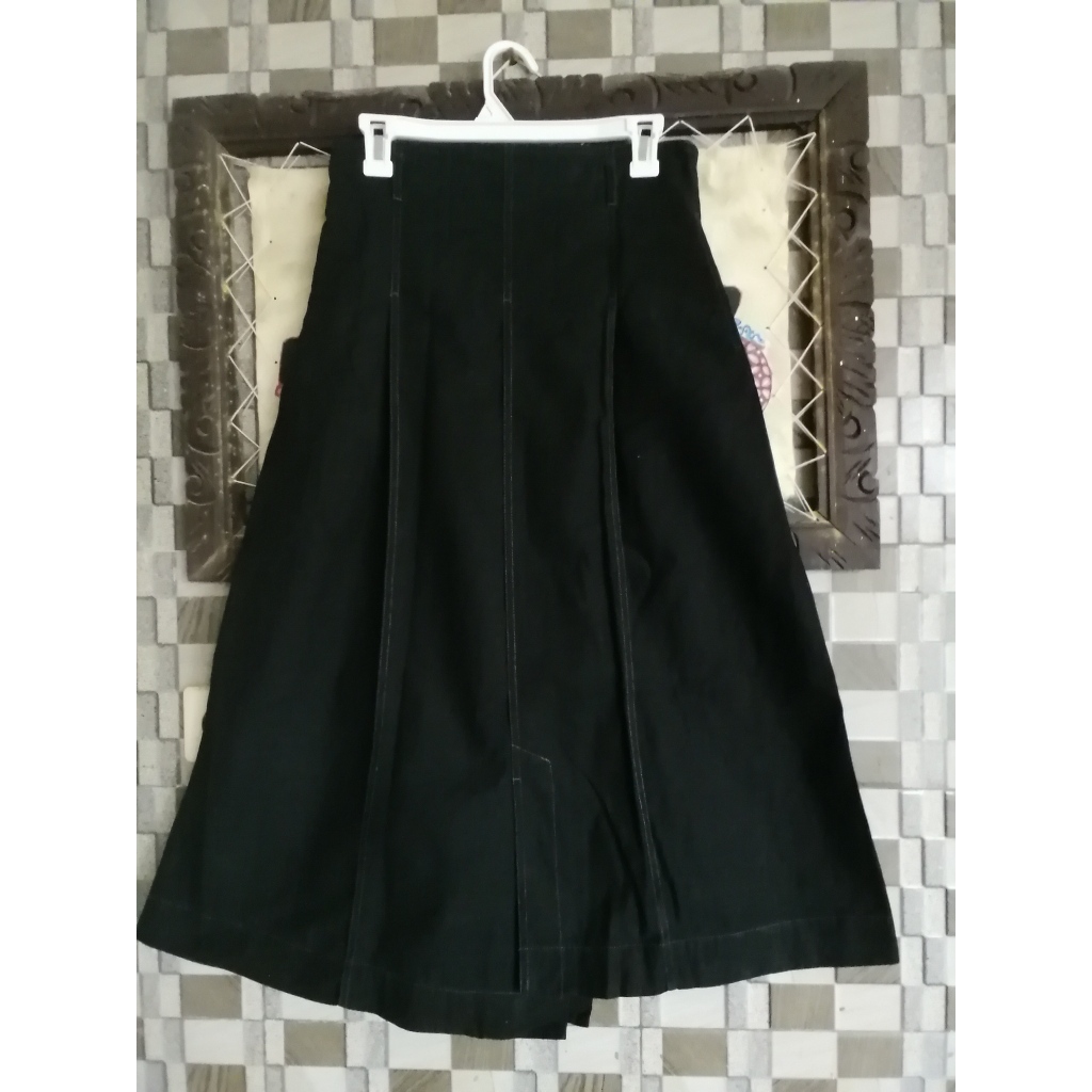 Rok hitam HW katun jeans Niko And