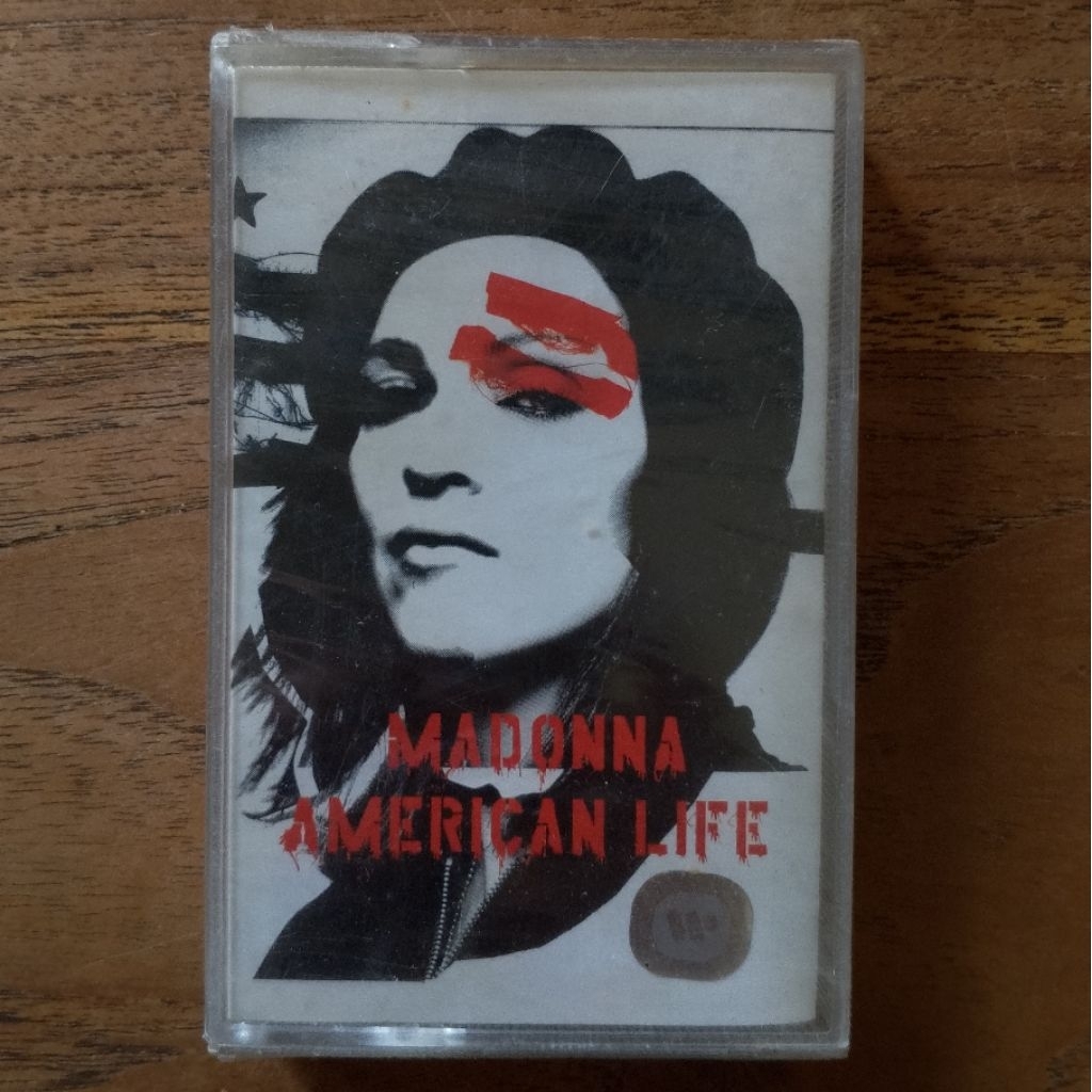 Kaset Pita Madonna - American Life (segel)