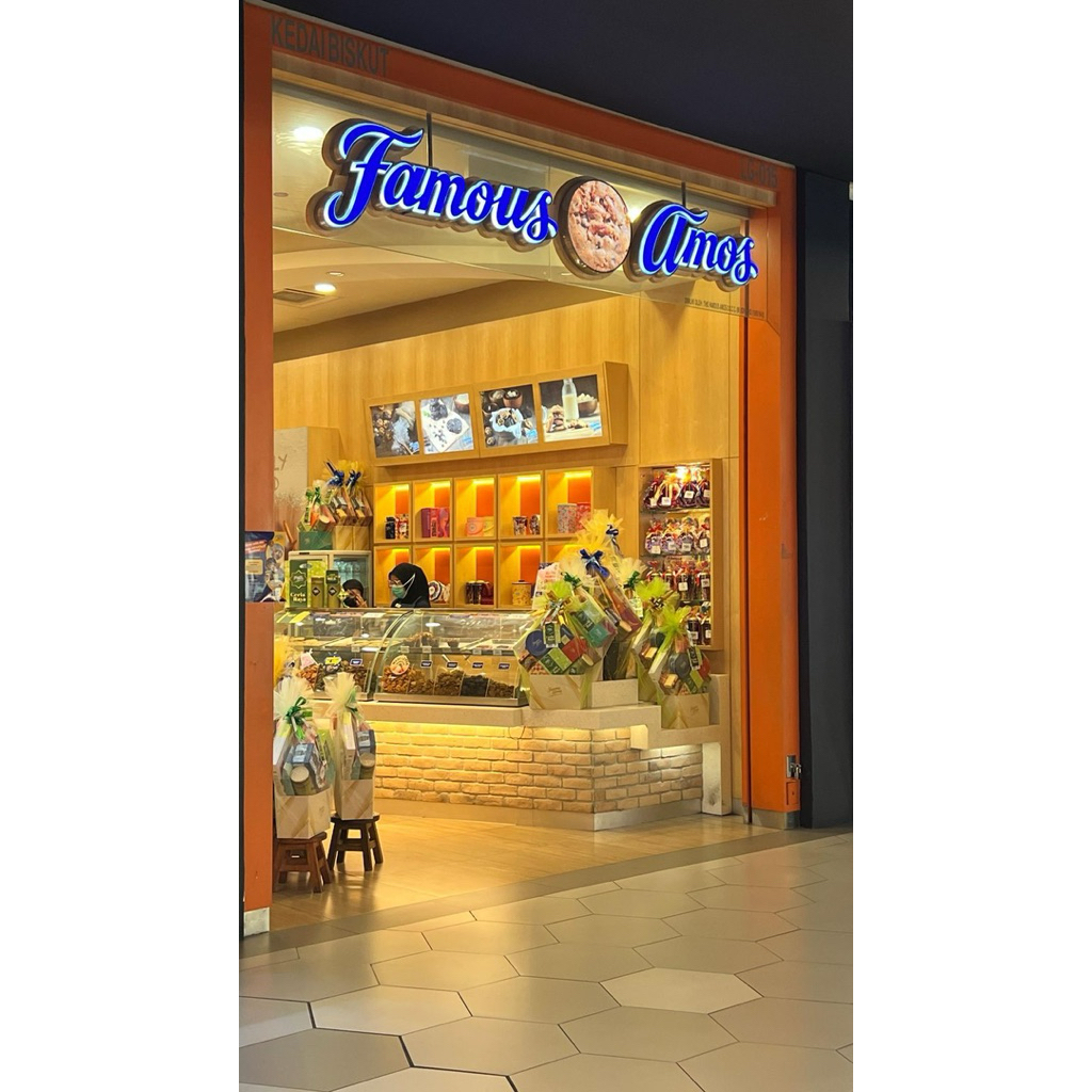 

[READY 12 AGUSTUS] Famous Amos Cookies – Halal Malaysia