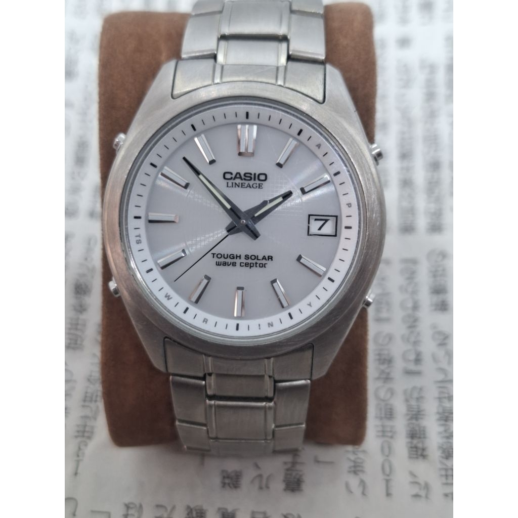 Jam Tangan bekas original Casio Lineage Wave Ceptor LIW-130T – Titanium, Radio-Controlled Quartz
