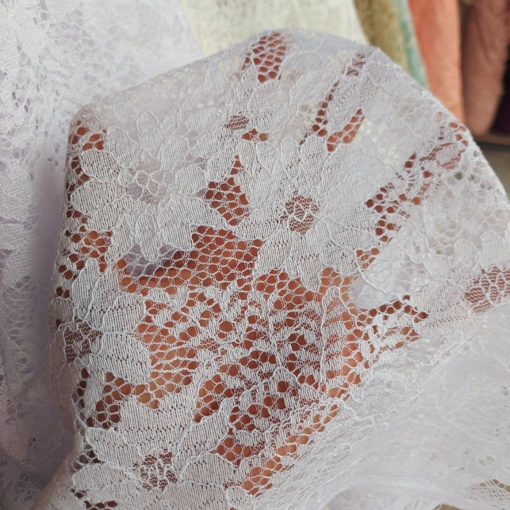 kain brokat premium  - kain brokat tulang  - kain brokat kebaya  - kain brokat meteran ( putih ) zr