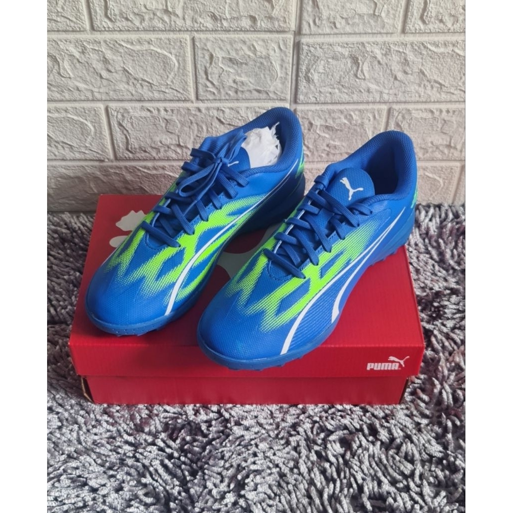 Sepatu Futsal Merk Puma Original 100%, Ukuran UK 6/EUR 39/US 7