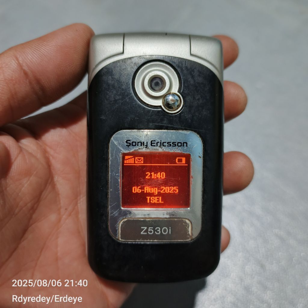 Hp Jadul Sony Ericsson Z530i