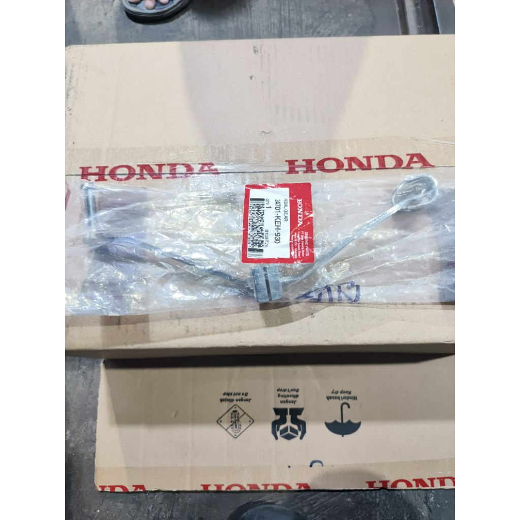 Pedal Persneleng Perneleng OPERAN GIGI GL Max Pro NT Mega Pro Hiu AHM 24701 keh 930