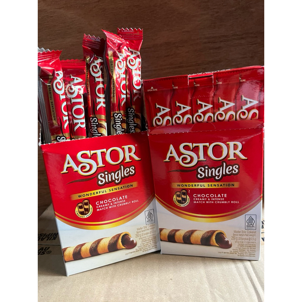 

Makanan Snack ASTOR Wafer coklat singles box isi 20 pcs Cemilan