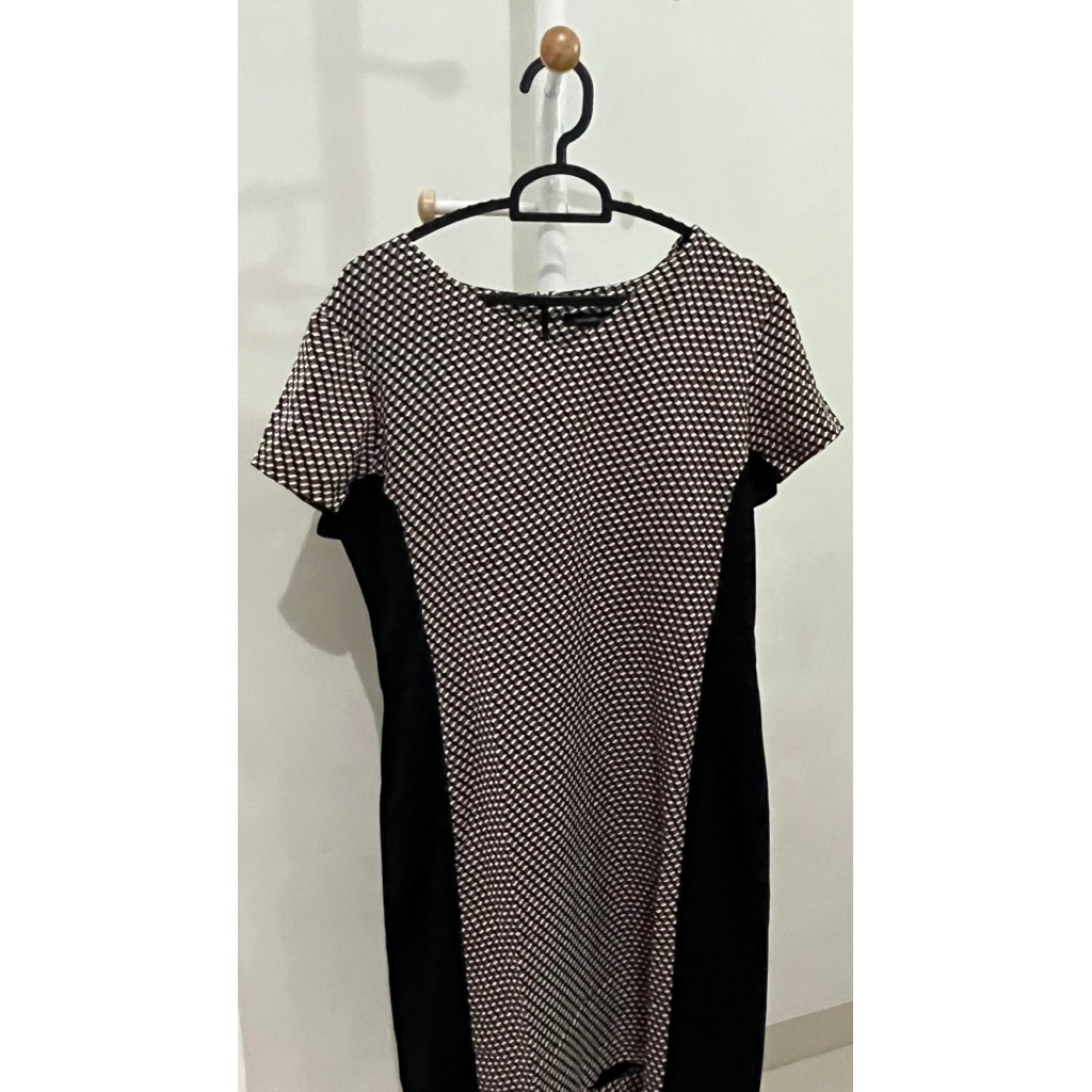 Dress cardinal femme mulus preloved gaun