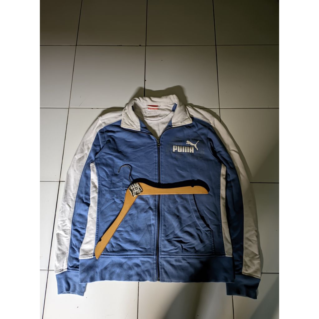 tractop puma blue and white