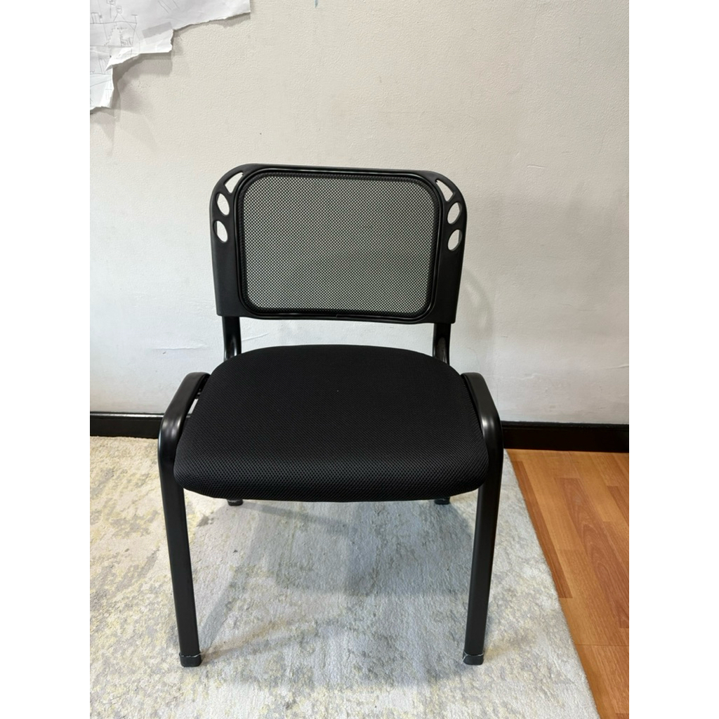 kursi kantor Pira- black- preloved