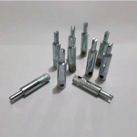 Kunci Pentil Ban Kunci Pembuka Pentil Ban Mobil Bukaan Pentil Ban Pembuka Pentil Ban Motor Kunci