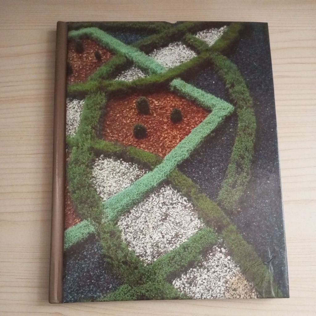 BUKU THE TIME LIFE ENCYCLOPEDIA OF GARDENING HERBS