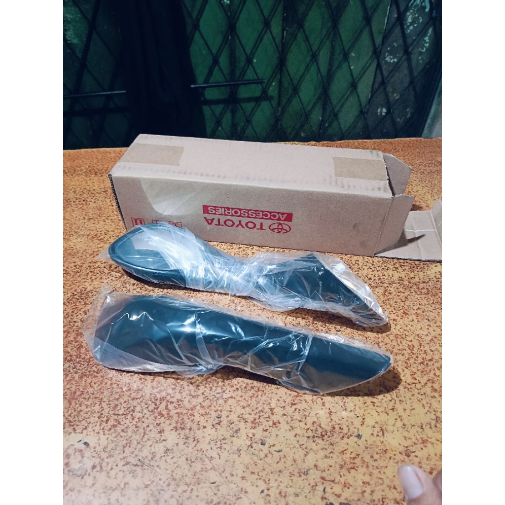 SPION TNDUK SPION FENDER TOYOTA RUSH TERIOS 2005-2014 ORIGINAL