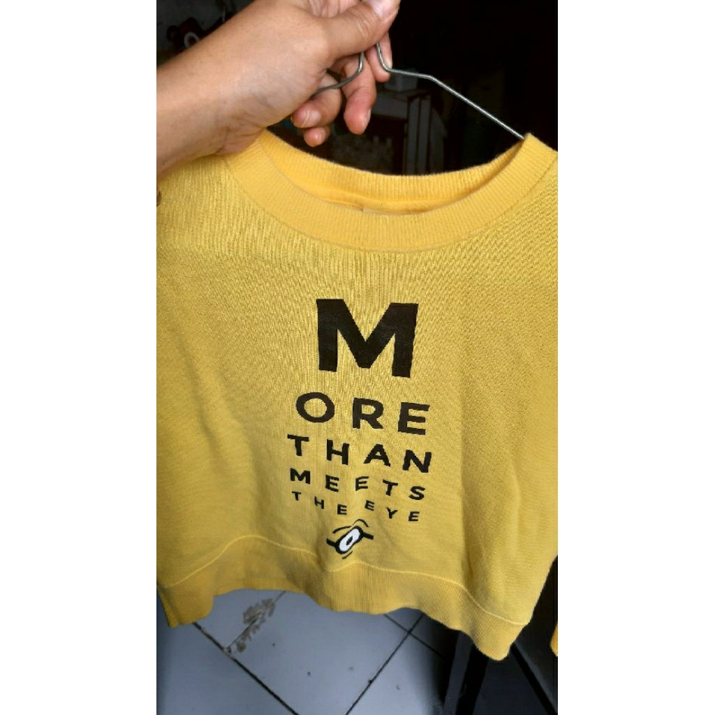 crewneck/sweater/ mantel  ori brand UNIQLO versi Minion anak cwo