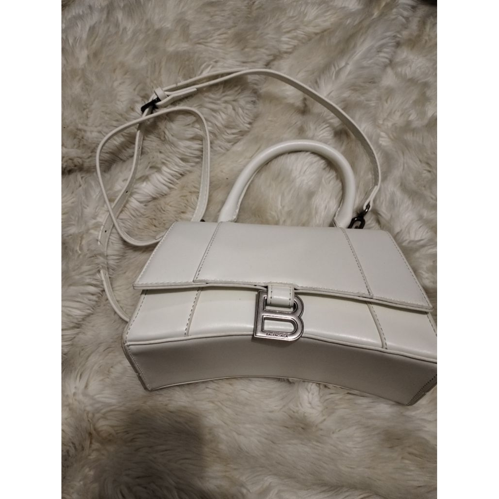 preloved tas wanita warna putih