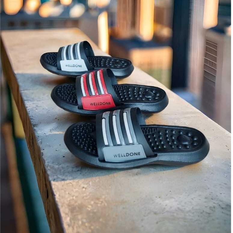 Sandal Pria Slip on Sendal Slide Pria Anti Slip Kekinian Sandal Karet Anti Air Dewasa