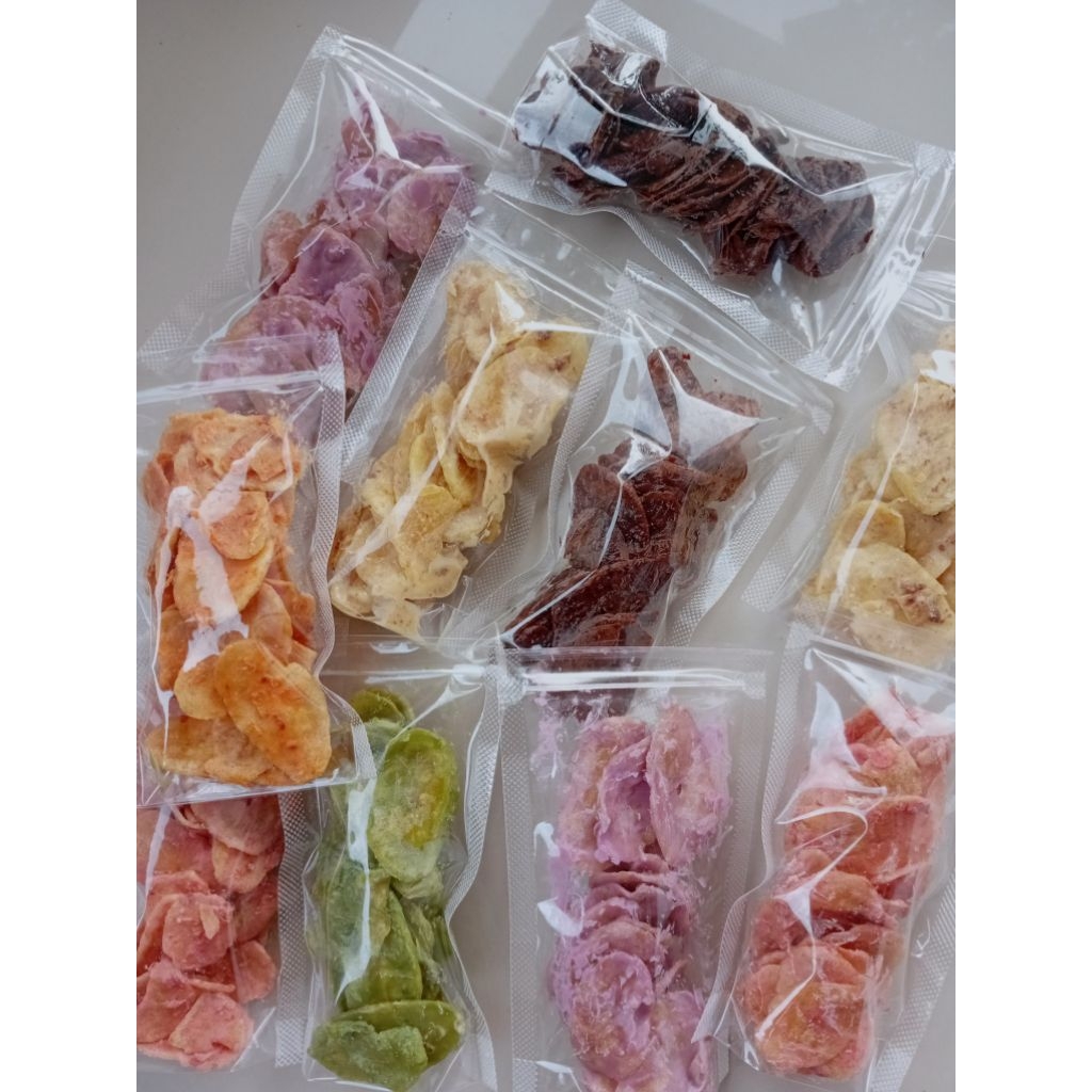 

Kripik pisang lumer kemasan pouch kecil