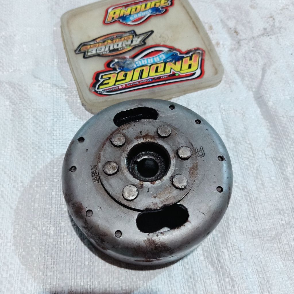 magnet Magnit Suzuki TS125 TS 125 Oryginal second bekas