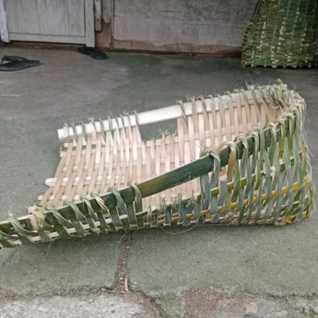 CIKRAK BAMBU atau pengki sampah Tradisional untuk serokan ukuran jumbo